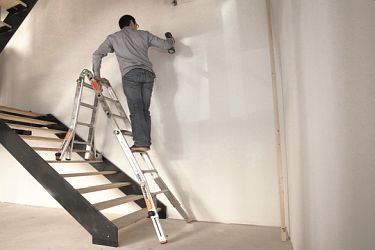 Treppenhausleiter online mieten Treppenhausleiter online mieten